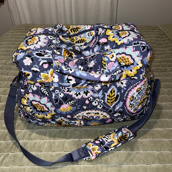 Vera Bradley Handbags - Vera Bradley Large Weekender Tote